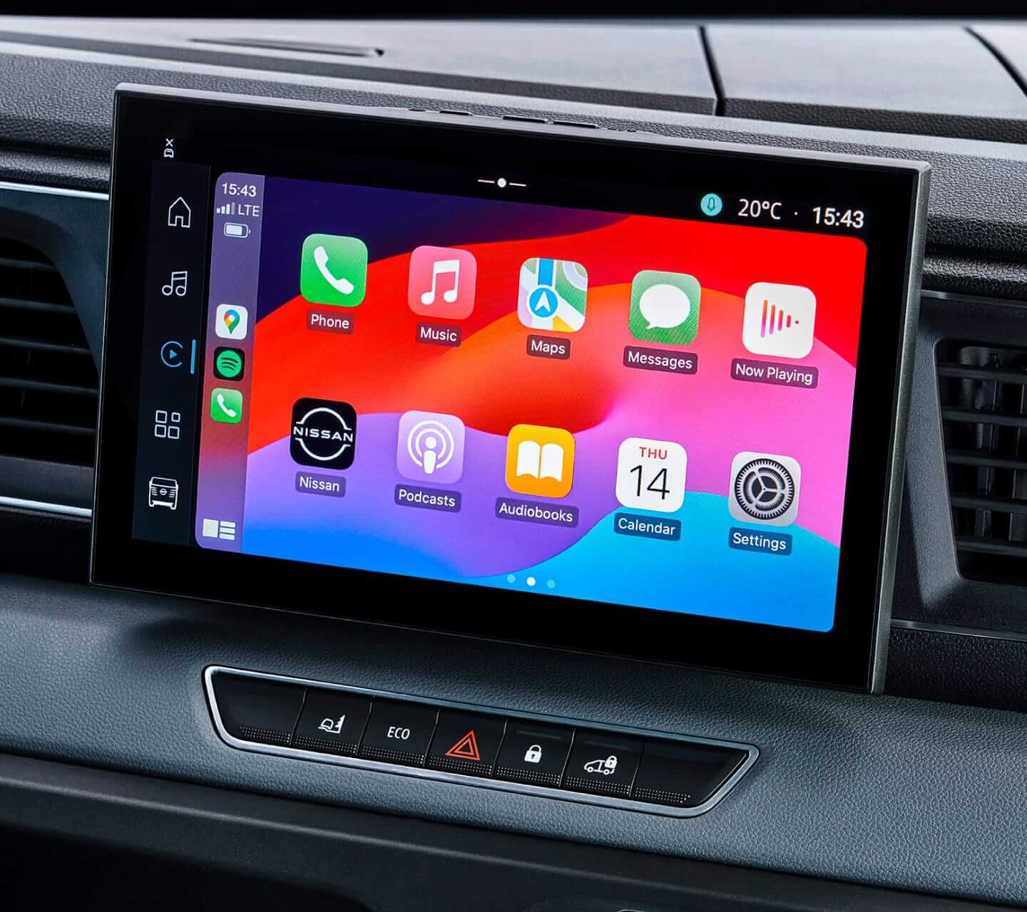Nissan Interstar TFT Screen showing Apple CarPlay