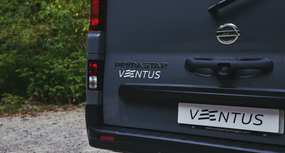 Nissan Primastar Ventus vista trasera y logo Ventus