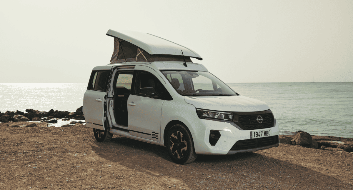 Townstar Ventus en la playa con techo elevado