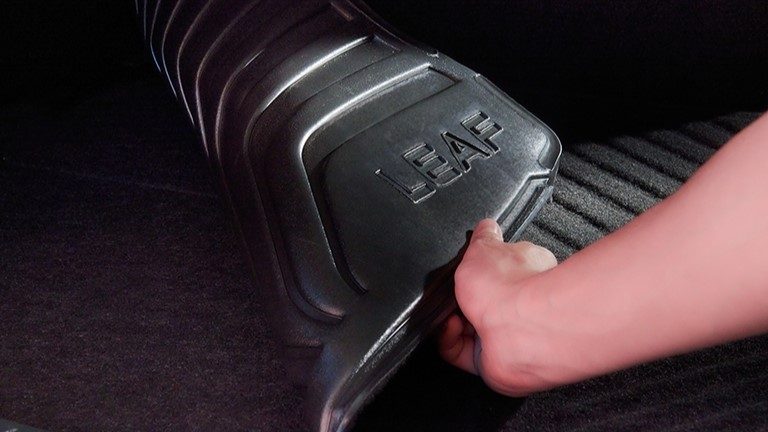 Accessoires LEAF - Tapis de coffre réversible