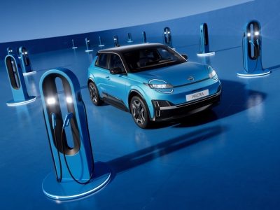 Townstar EV en train de charger