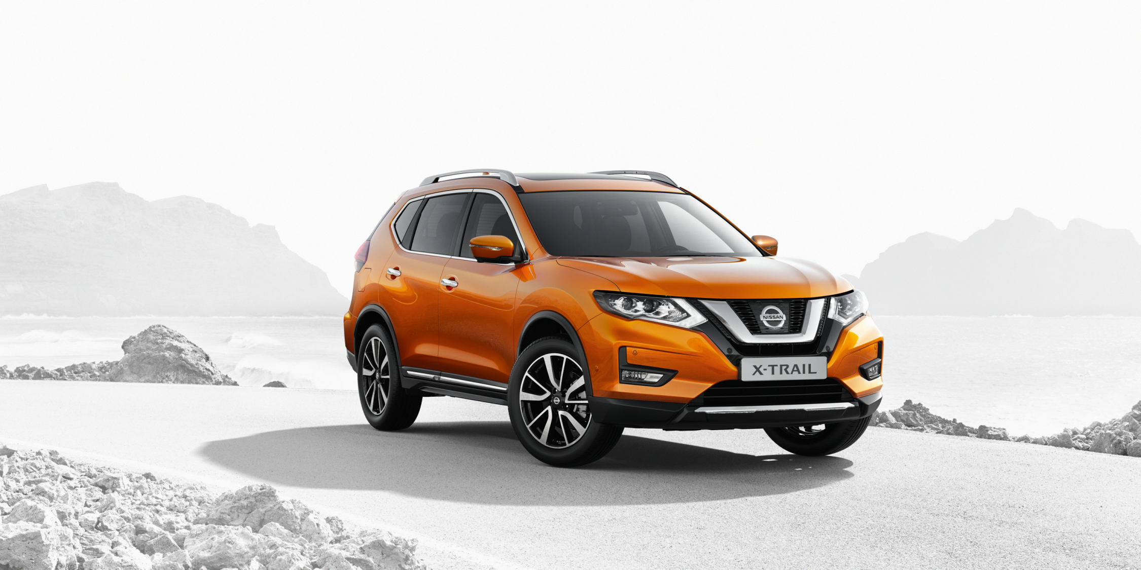 Vue de 3/4 avant du Nissan X-TRAIL ...