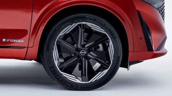UP TO £120 OFF TYRES WHEN YOU PURCHASE ONLINE