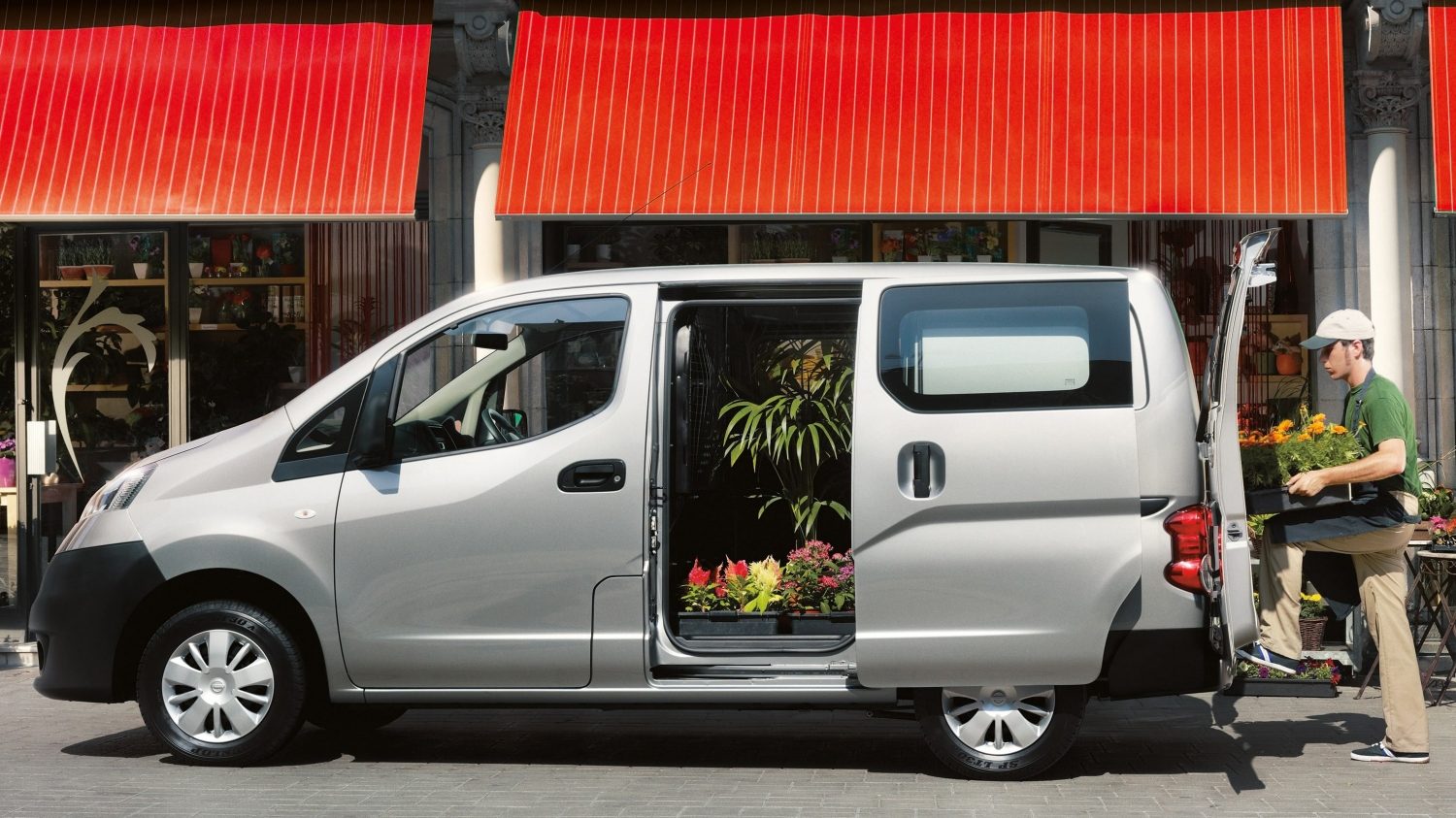 Design Nissan NV200 Van Commercial Vehicle Nissan