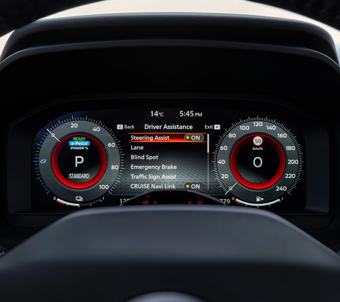 Nissan X-Trail HUD interior vue