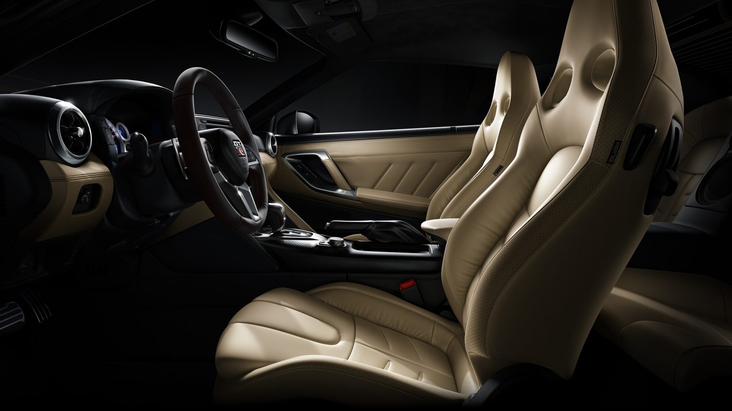 Nissan GT-R Interior & Exterior Design Nissan GT-R Interior & Exterior Design