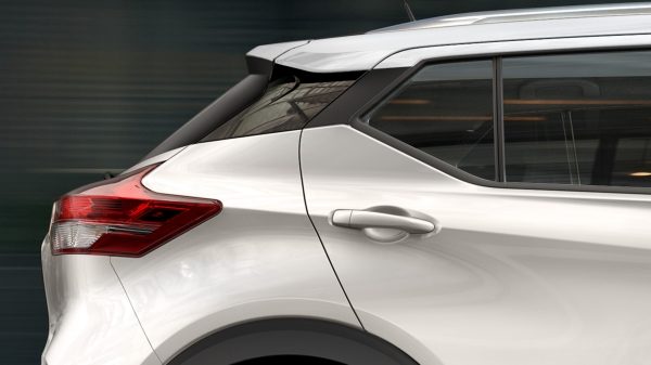 Close-up of Nissan Kicks exterior profile