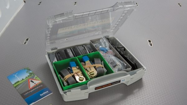 CONVERSIONS DU NISSAN NV300 - KIT OUTILS DE CHARGEMENT