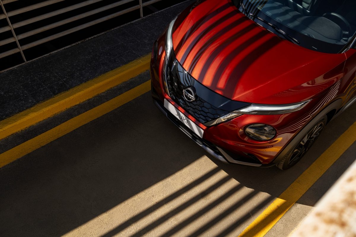 Nissan Juke vue des feux avant haute technologie en Y
