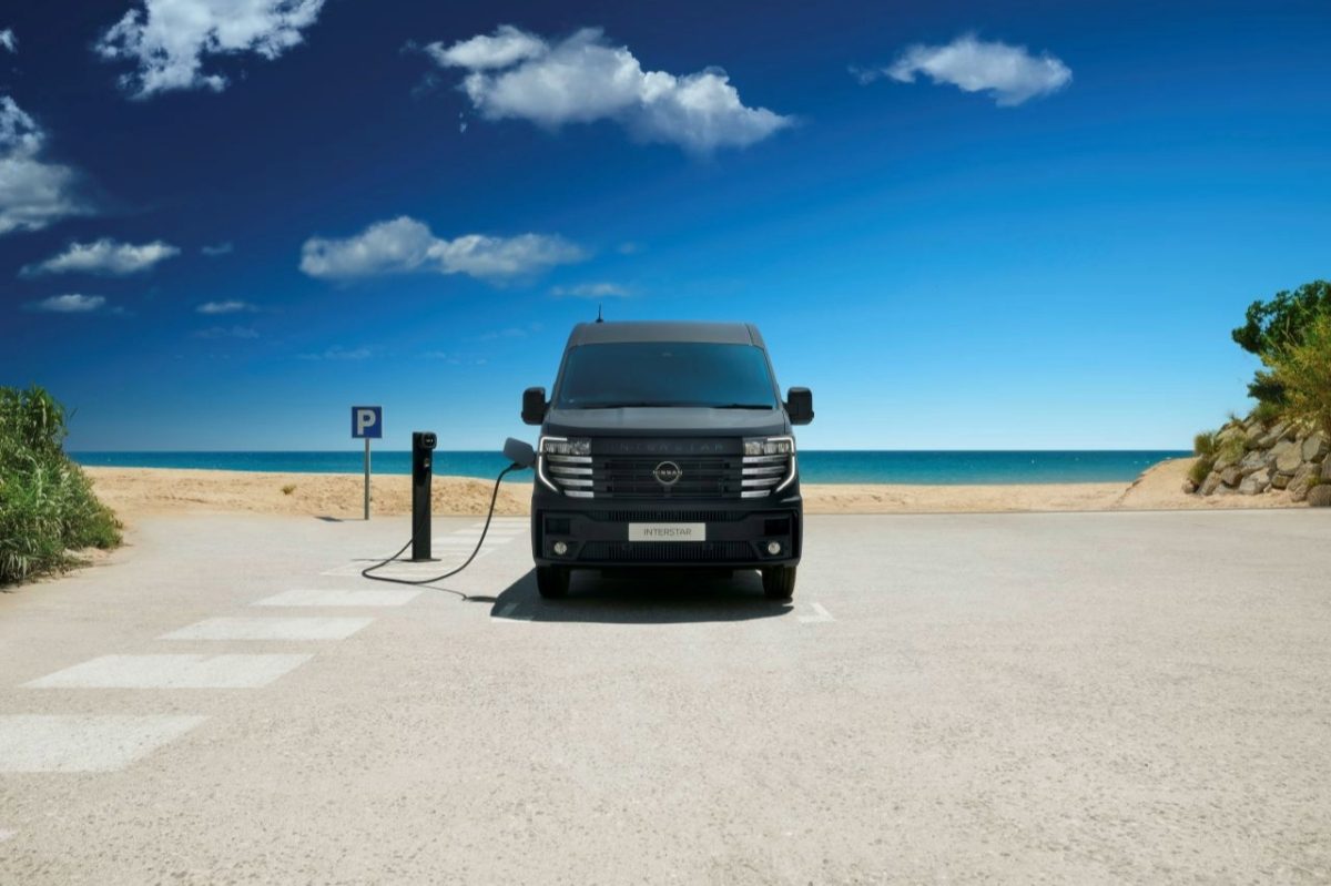 Interstar_Beach-Charging