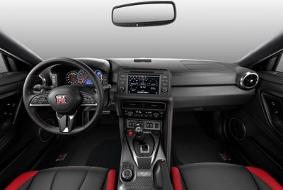 תא הנהג של ניסאן GT-R