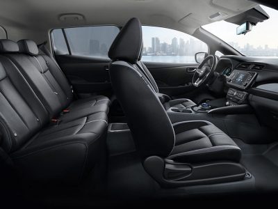 תא הנוסעים של ניסאן ליף