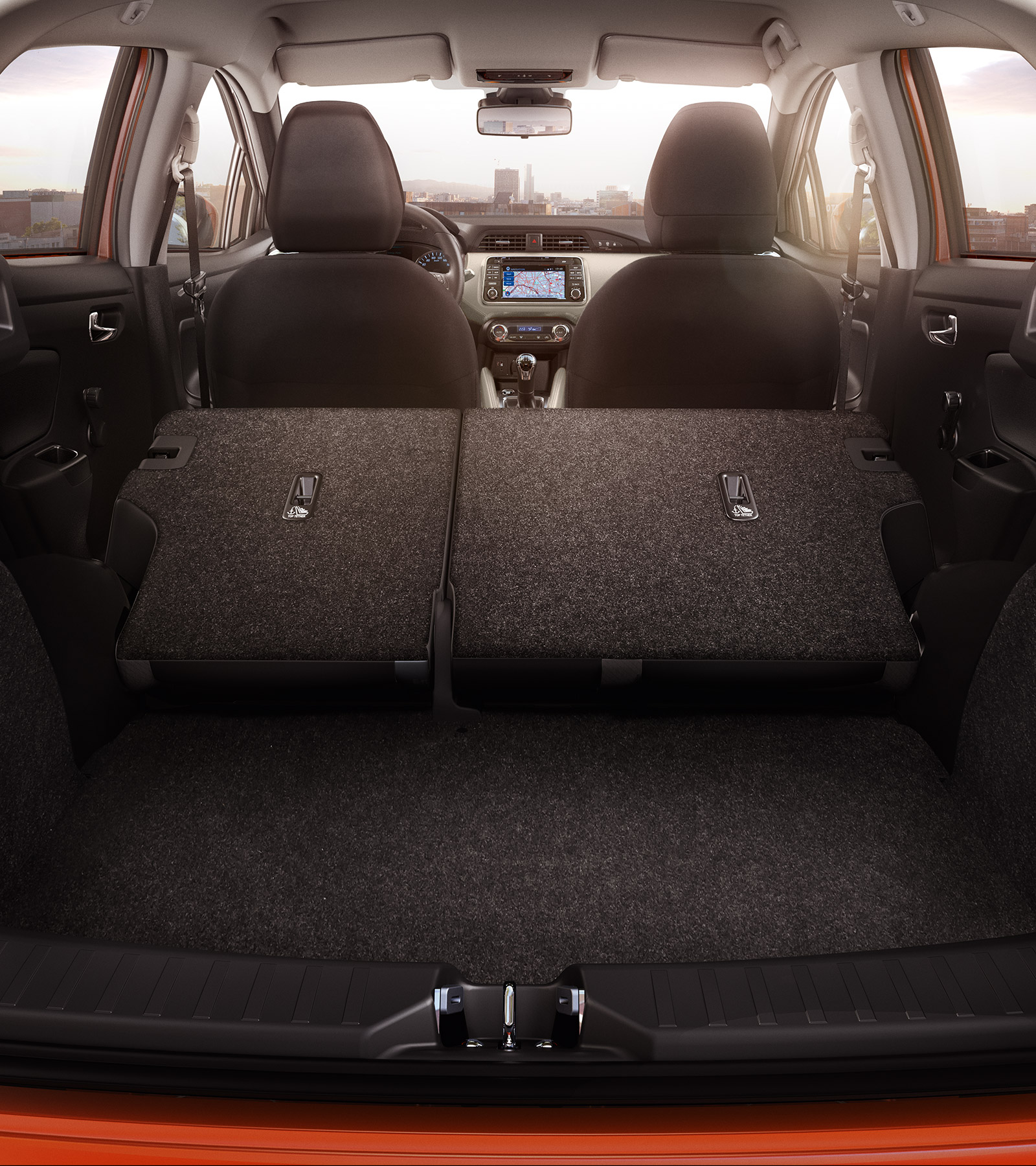 תא המטען של ניסאן מיקרה