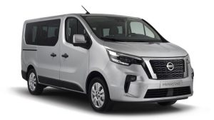 Nissan Primastar Bus vista 3/4 frontale