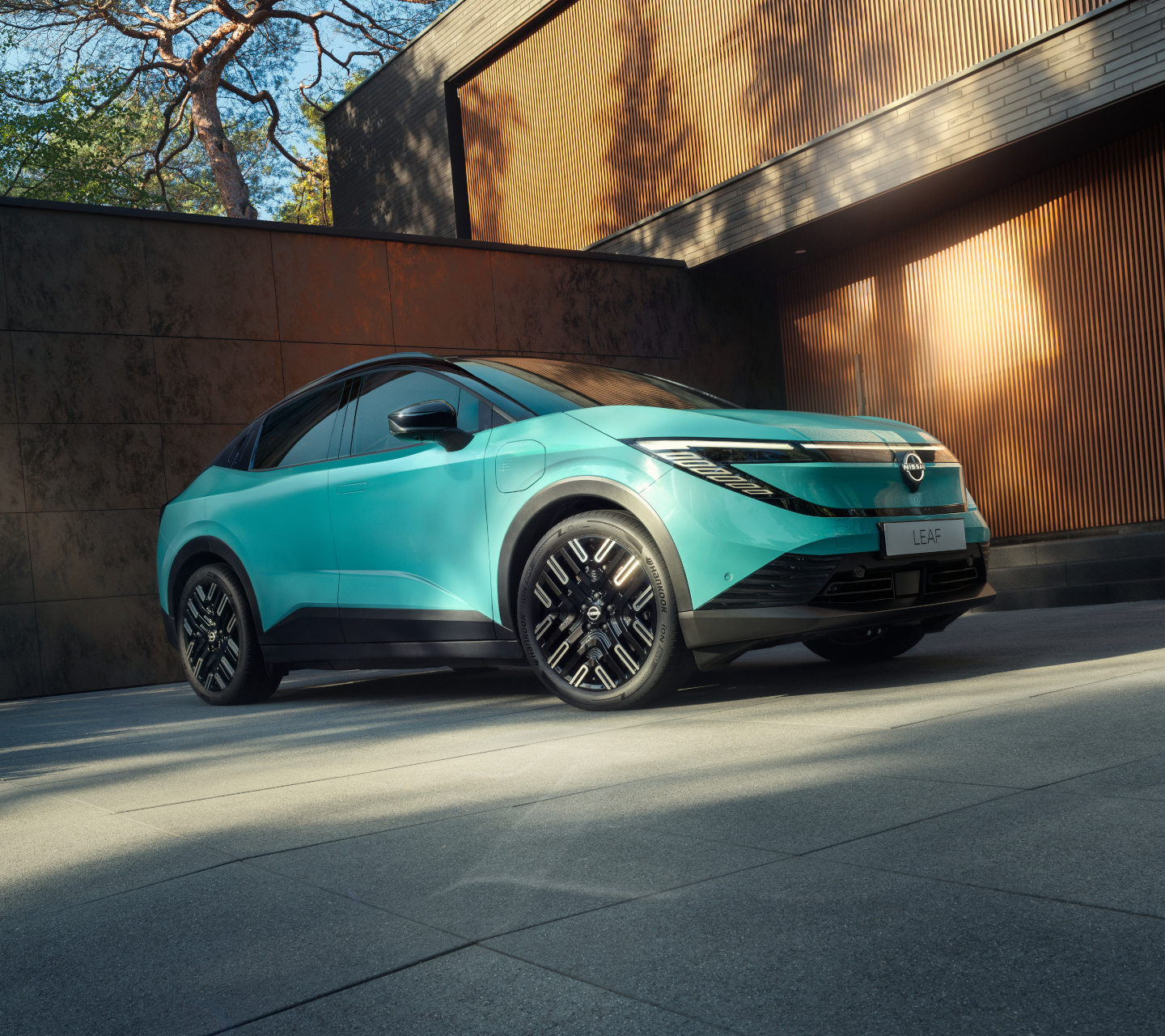 Nissan LEAF ar valsts atbalstu elektroauto iegādei (EKII).