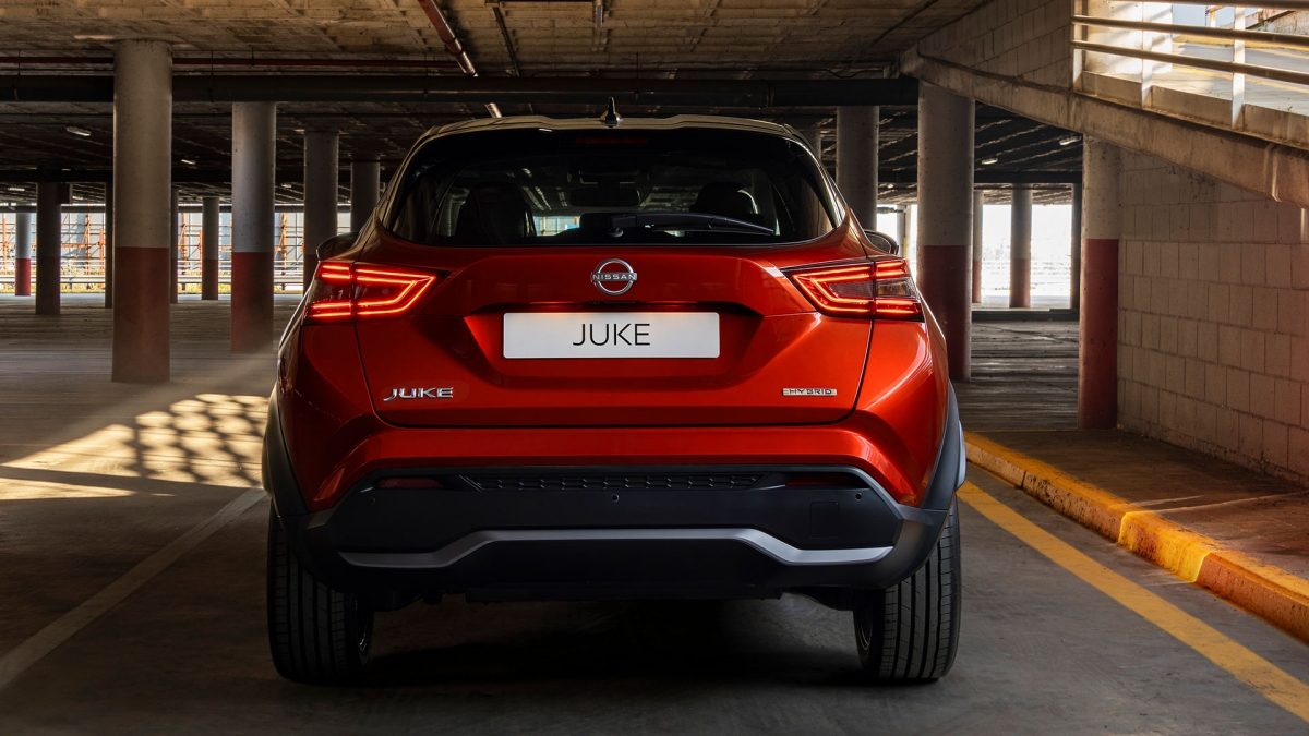 Nissan JUKE Boomerang rear lights and badge view