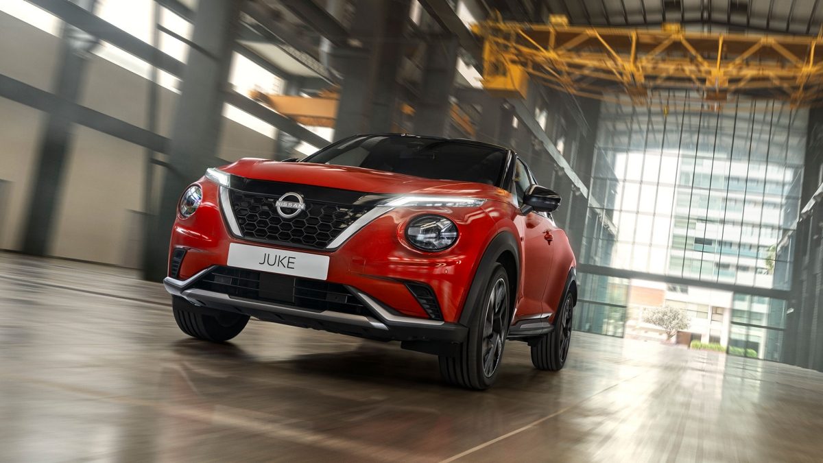 Nissan JUKE  Hi-Tech Y-Beam view