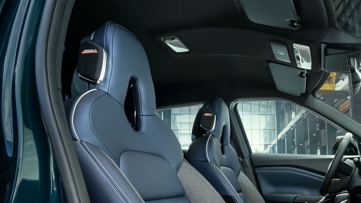 Nissan Juke Interior seats video from front to back