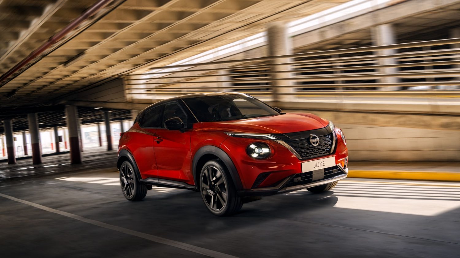Nissan Juke driving shot in the city