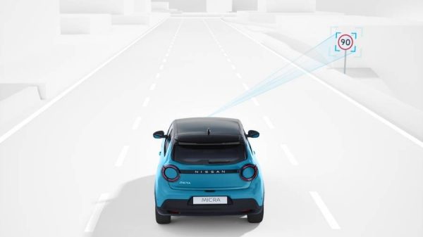 Reconnaissance des panneaux de signalisation Nissan