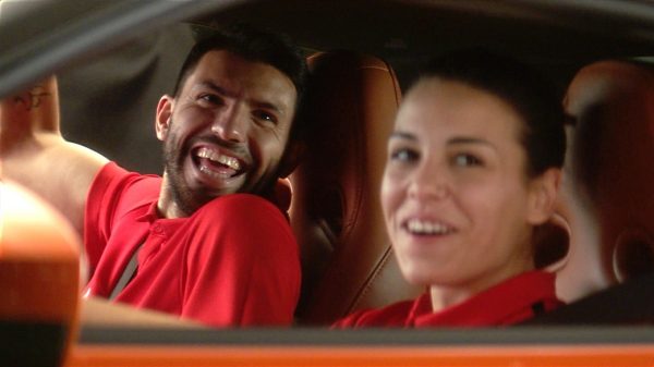 Fan subs starring alongside Sergio Aguero