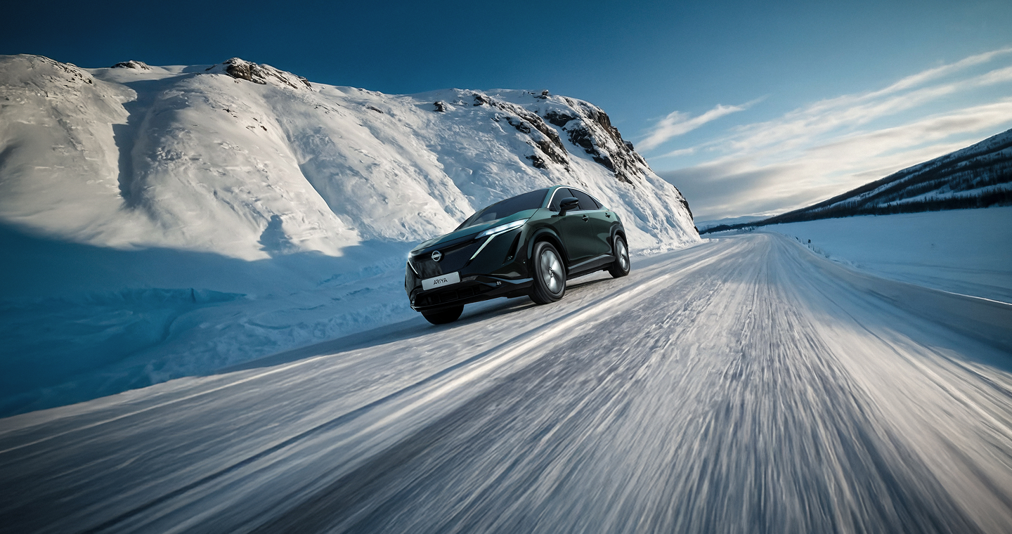 Nissan Qashqai qui roule sur la neige