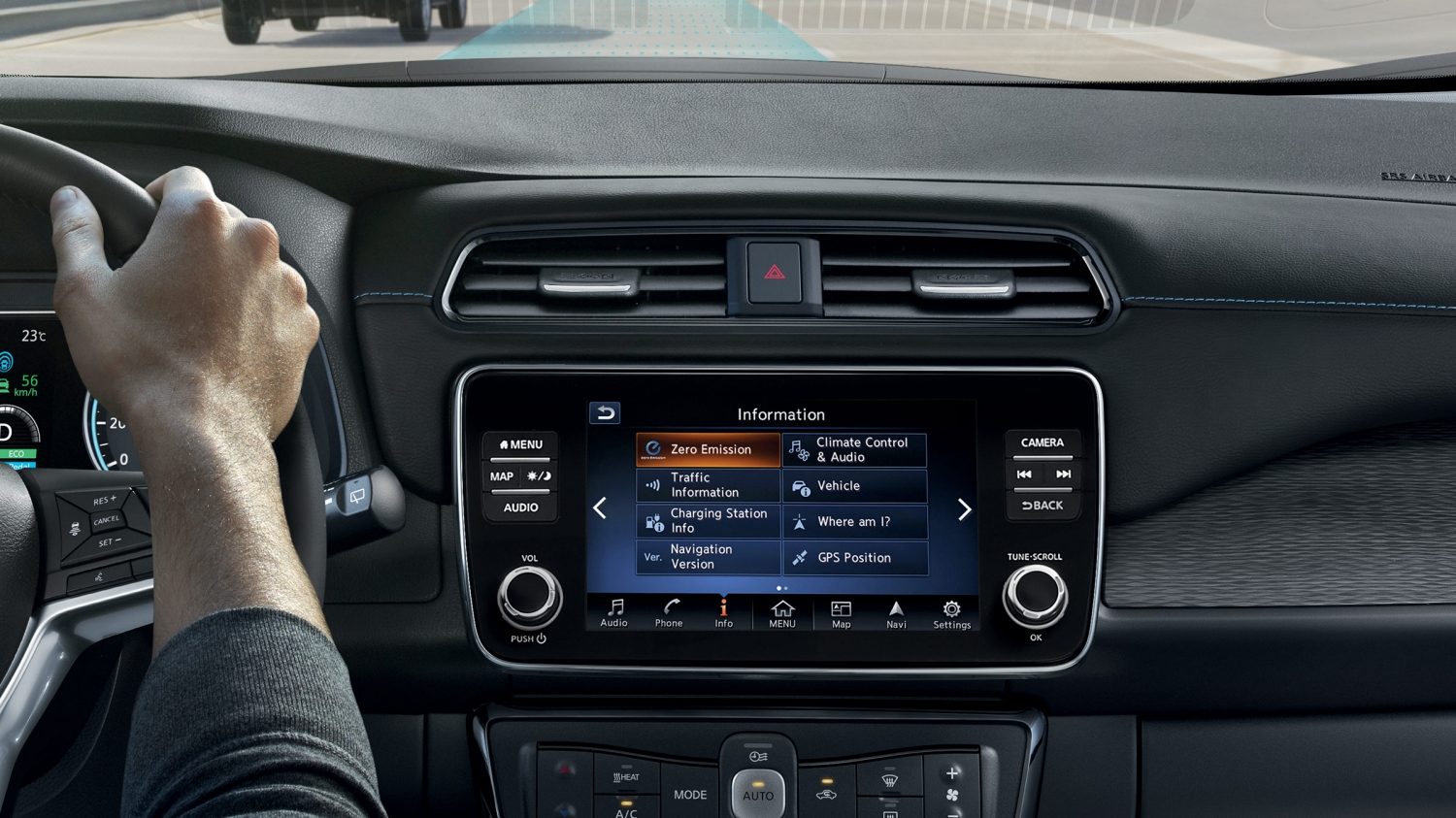 Vista interior dianteira da consola do Nissan LEAF