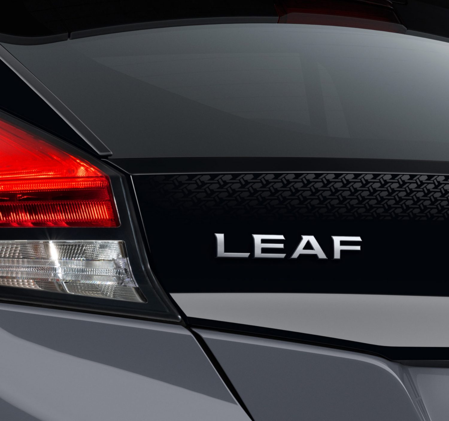 Nissan LEAF 10e anniversaire coffre à motifs cachés