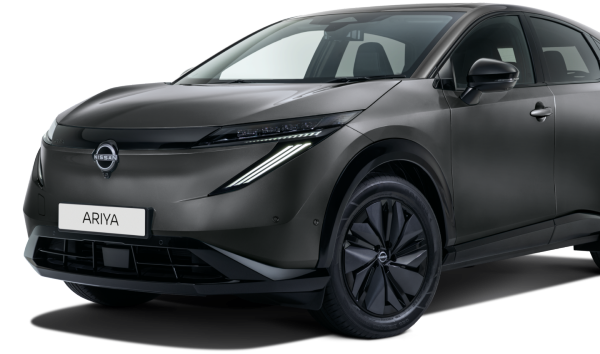 Nissan ARIYA 100% elektrisk SUV rækkevidde 536 km i kobber bronze farve