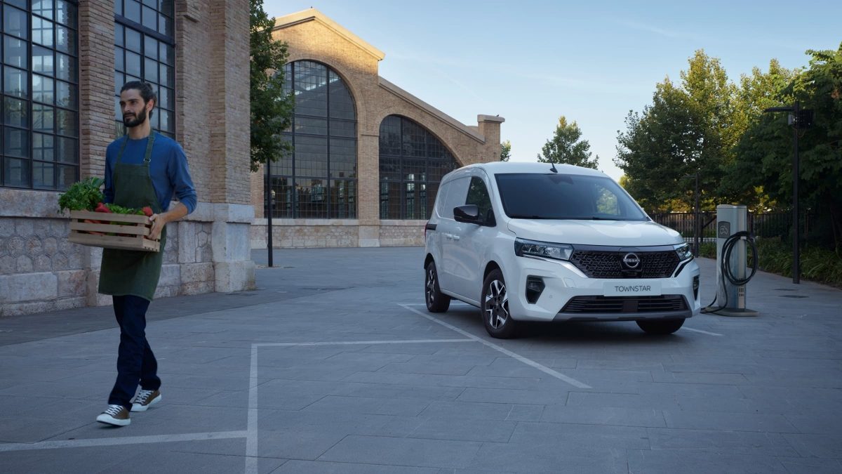 Nissan Townstar - AC CHARGER