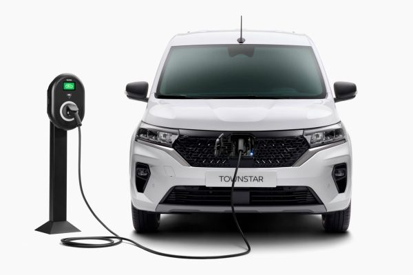 Nissan Townstar - Charging station