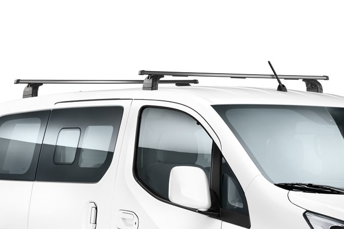 Nissan e-NV200 - Dog guard