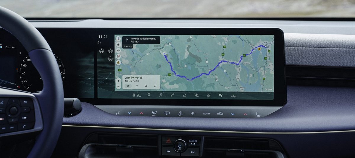 Tieto- ja viihdejärjestelmän kosketusnäyttö navigaationäkymällä