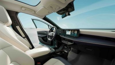 Nissan LEAF elbil SUV sitt interiør med lang rekkevidde