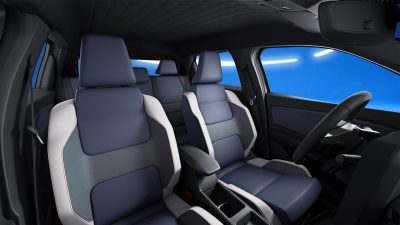 Nissan MICRA blå liten elbil bybil frontlys