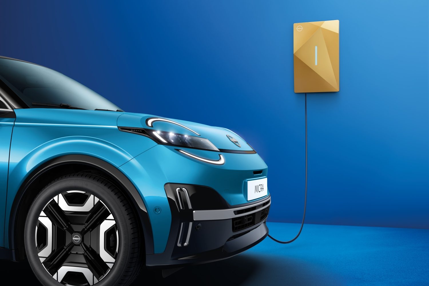 Bilde av en blå Nissan MICRA elbil