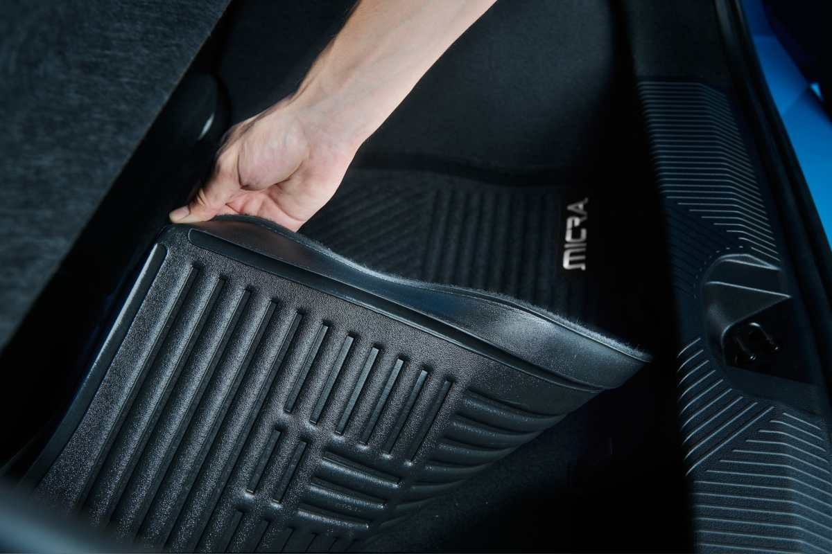 Geräumige Kofferraumwanne für Nissan MICRA, wasserdicht und passgenau für zusätzlichen Schutz der Ladung.