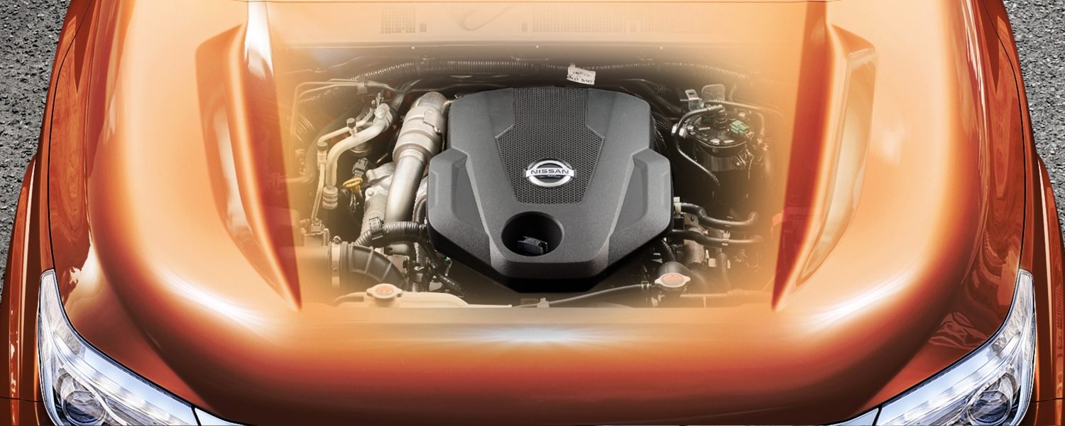 Nissan Navara ghost view of the engine through the hood