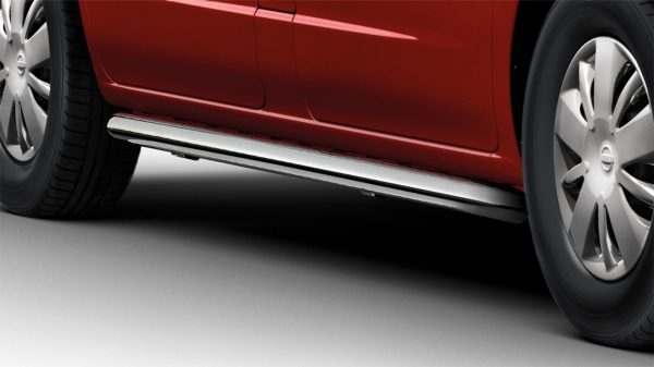 Nissan NV200 - Exterior - Side bars
