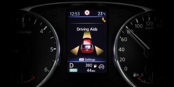Écran TFT du Nissan X-TRAIL - Aides à la conduite