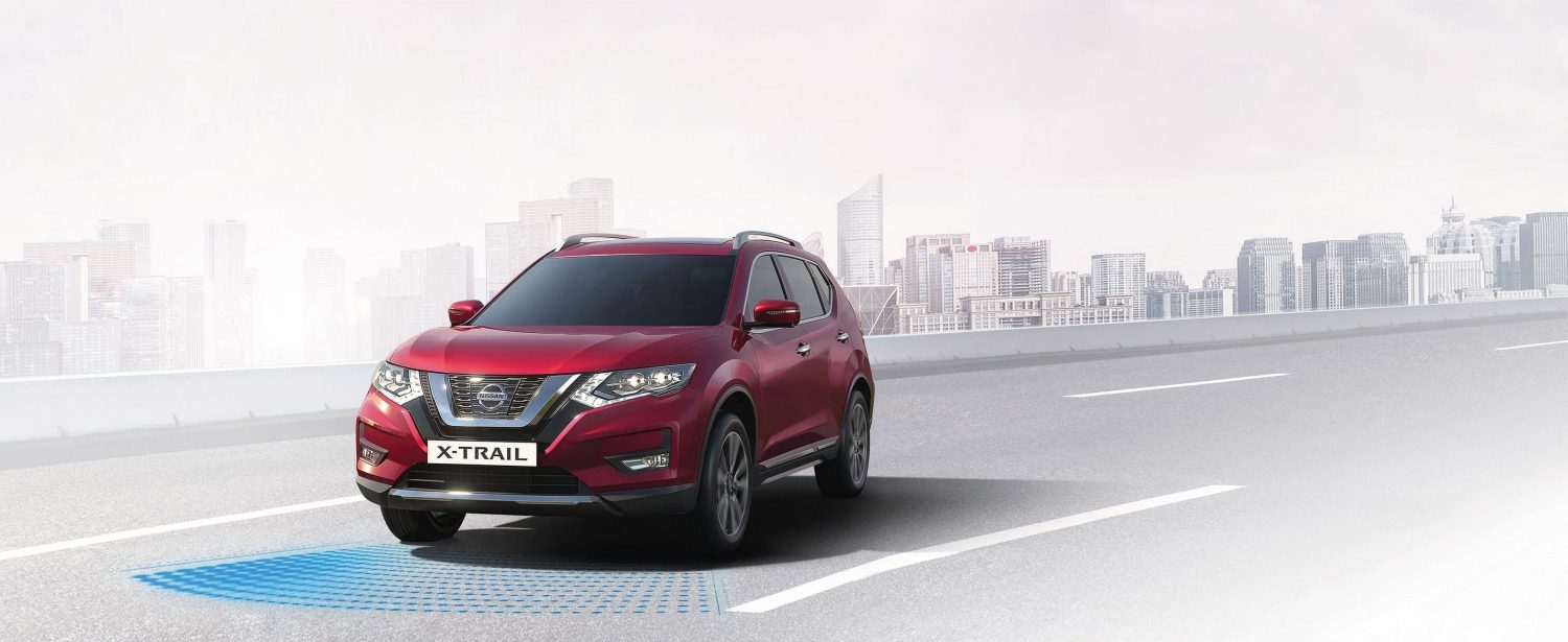نيسان أكس-تريل￼