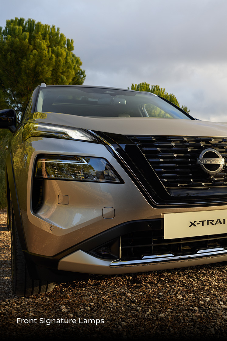 Nissan X-Trail Front Lamps