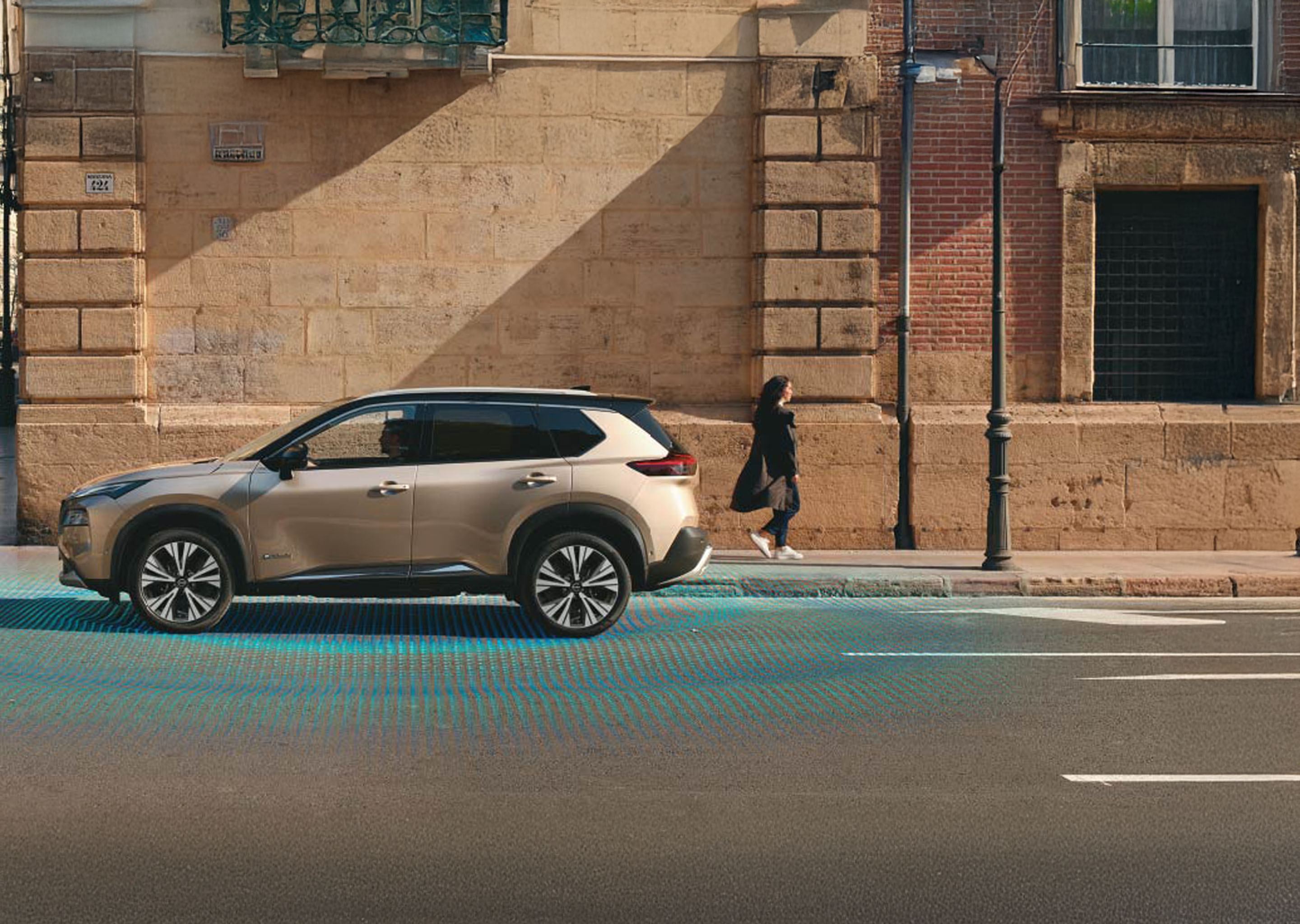 Nissan X-Trail - e-POWER - driving shot 