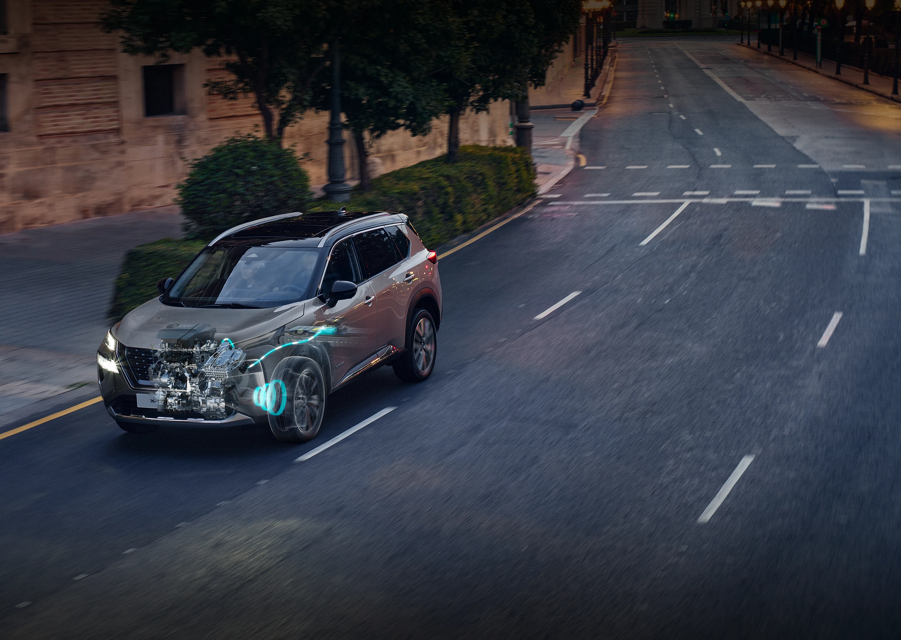 Nissan X-Trail - e-POWER - driving shot 