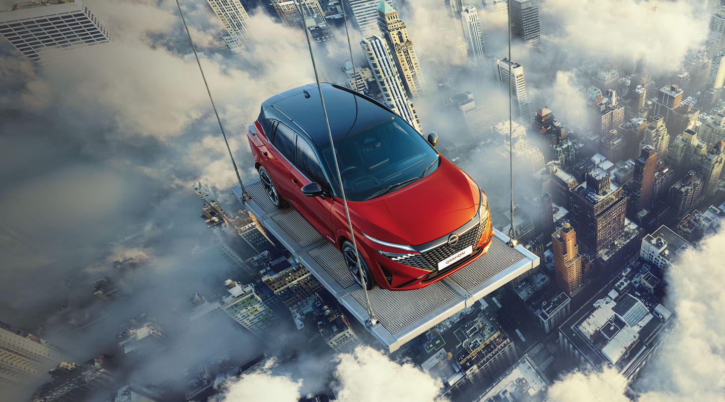 nissan qashqai deasupra orasului