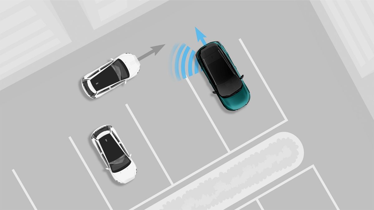 Nissan Qashqai Rear cross traffic alert illustration