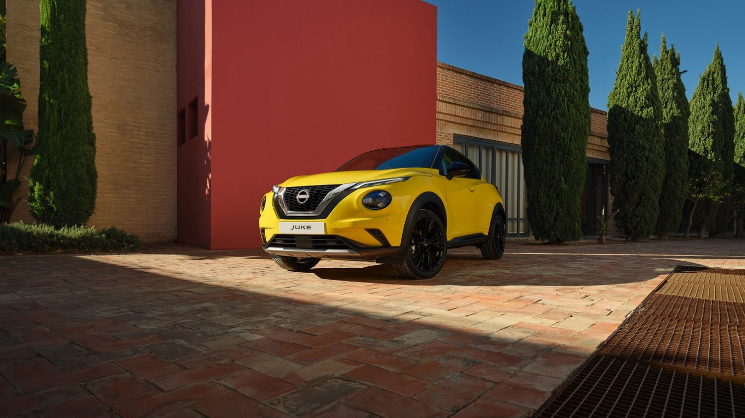 Nissan JUKE 3/4 önden görünüş