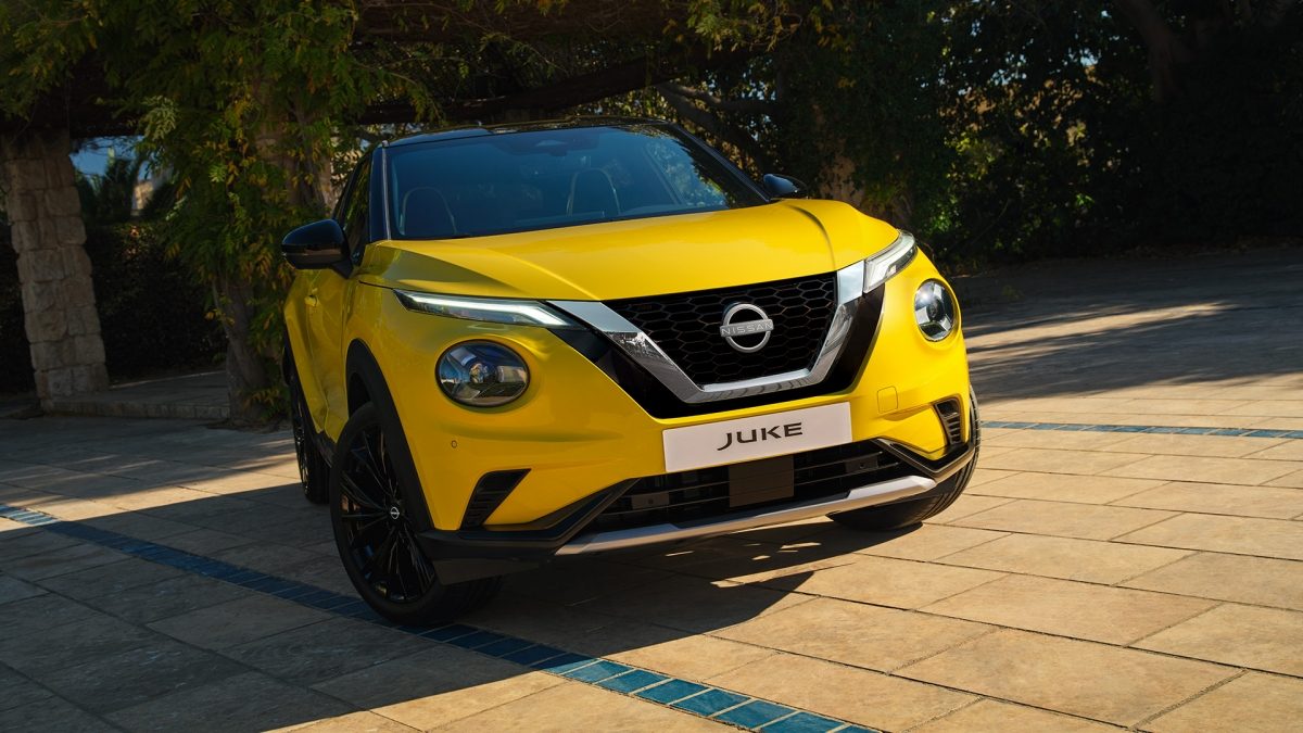 Nissan JUKE  Hi-Tech Y-Beam view