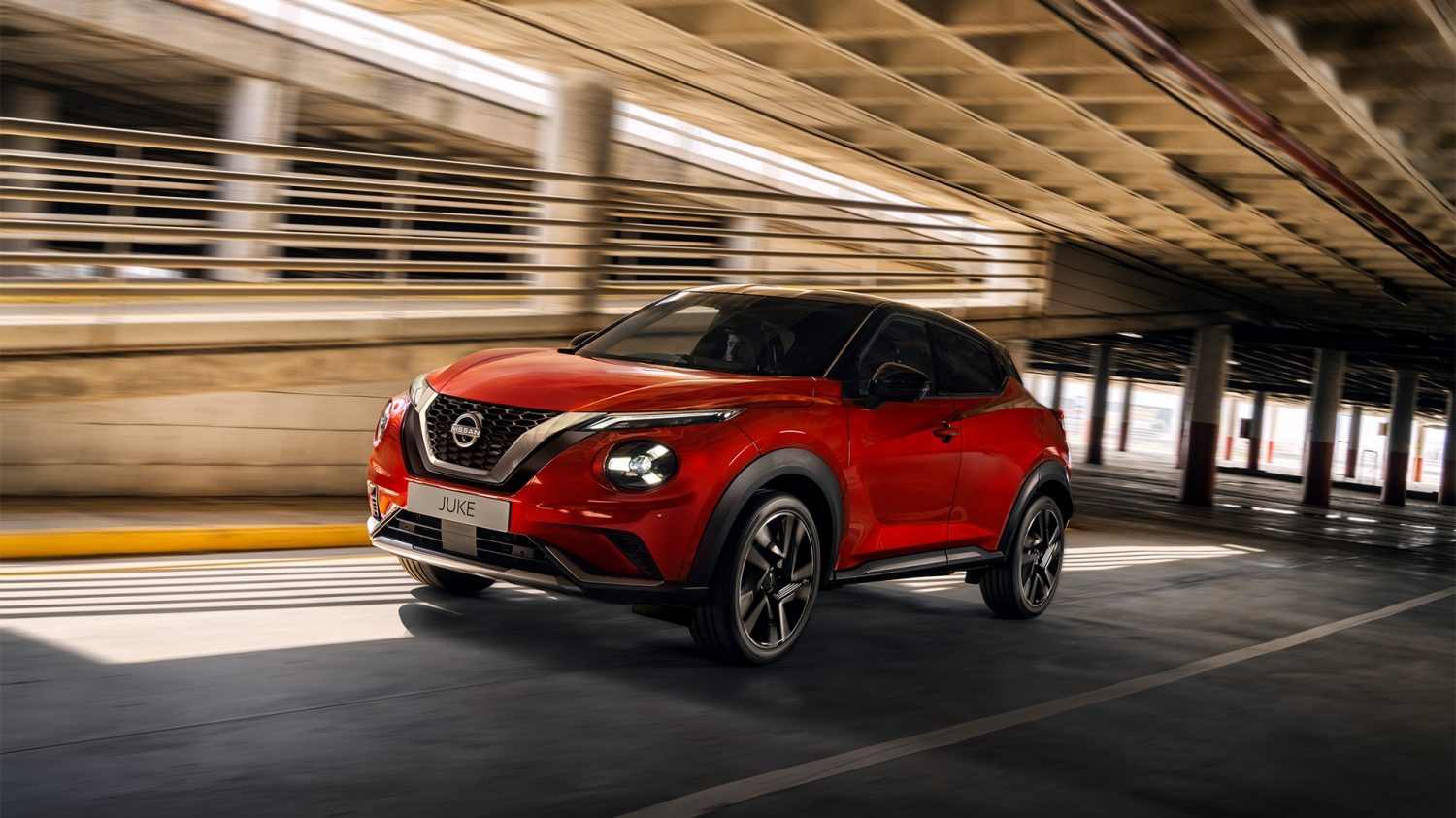 Nissan Juke driving shot in the city