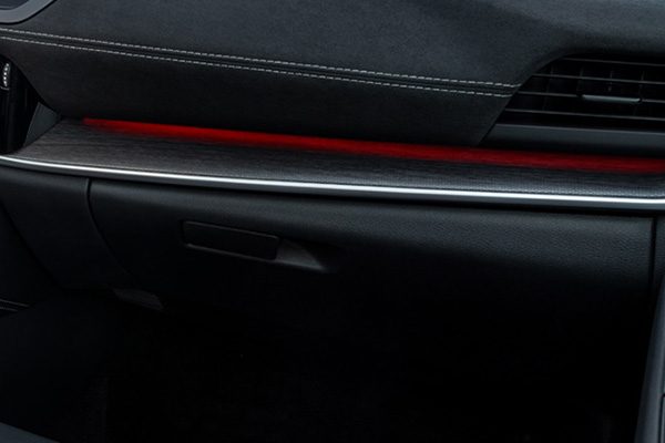 Nissan Qashqai e-Power interior close up view of ambiant multi-coloured lights